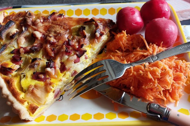 La quiche aux poireaux avec un flan